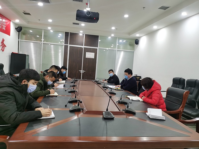 子洲县行政审批服务局召开疫情防控紧急会议