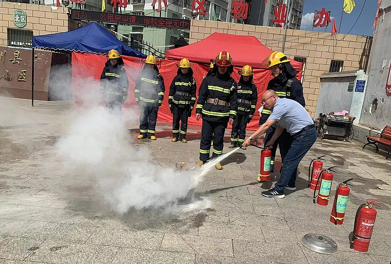 颐和社区开展消防应急演练